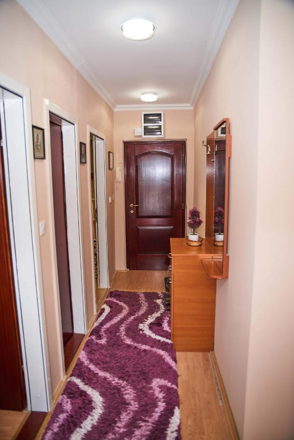 Apartman Ana Becej Bagian luar foto